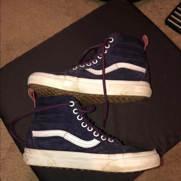 Vans Shoes - Vans Ladies 6 Men 4 Purple Hi Cute!!